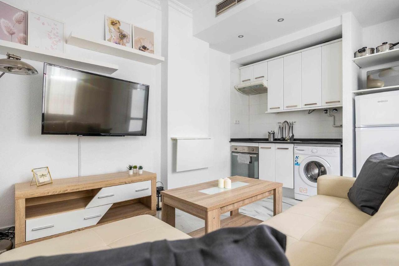 Comfy Away Apartment Seville Exterior photo